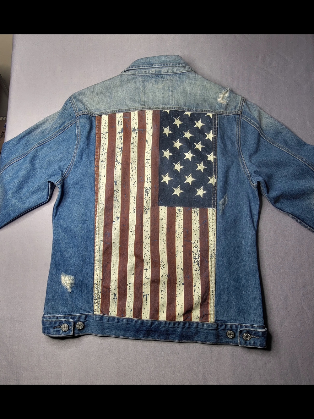 BLAC X Men's denim Trucker Jacker With American Flag In The Back  Distressed  L